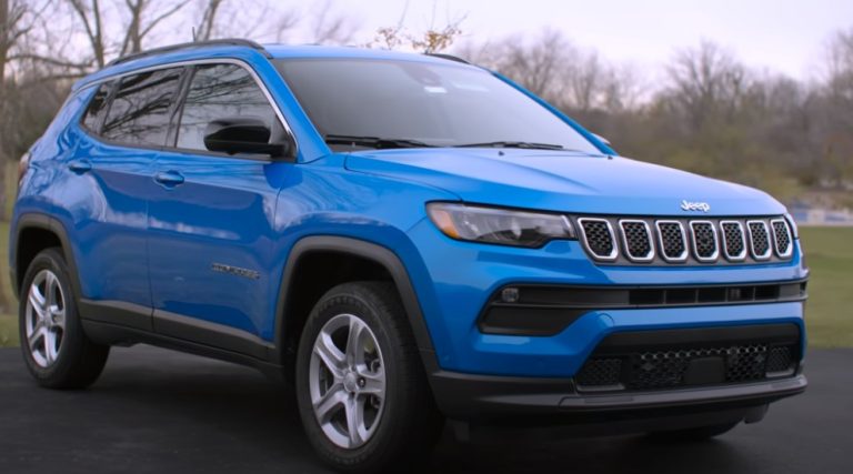 Revolutionizing European Roads with Hybrid Power; Jeep Compass 2024!